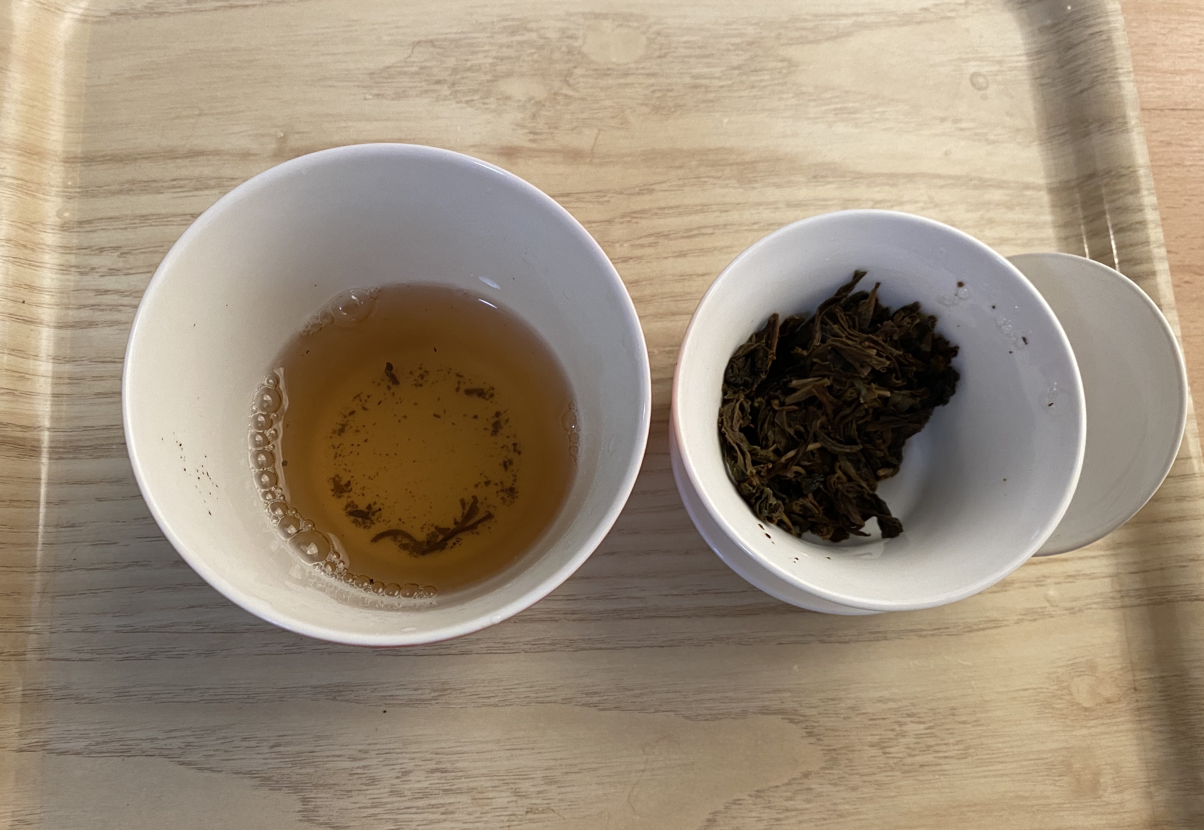 Mengku raw puerh in a Gaiwan